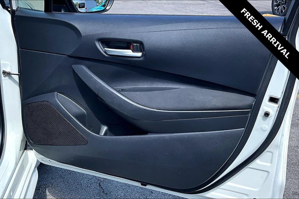 Used 2020 Toyota Corolla LE FWD image 26