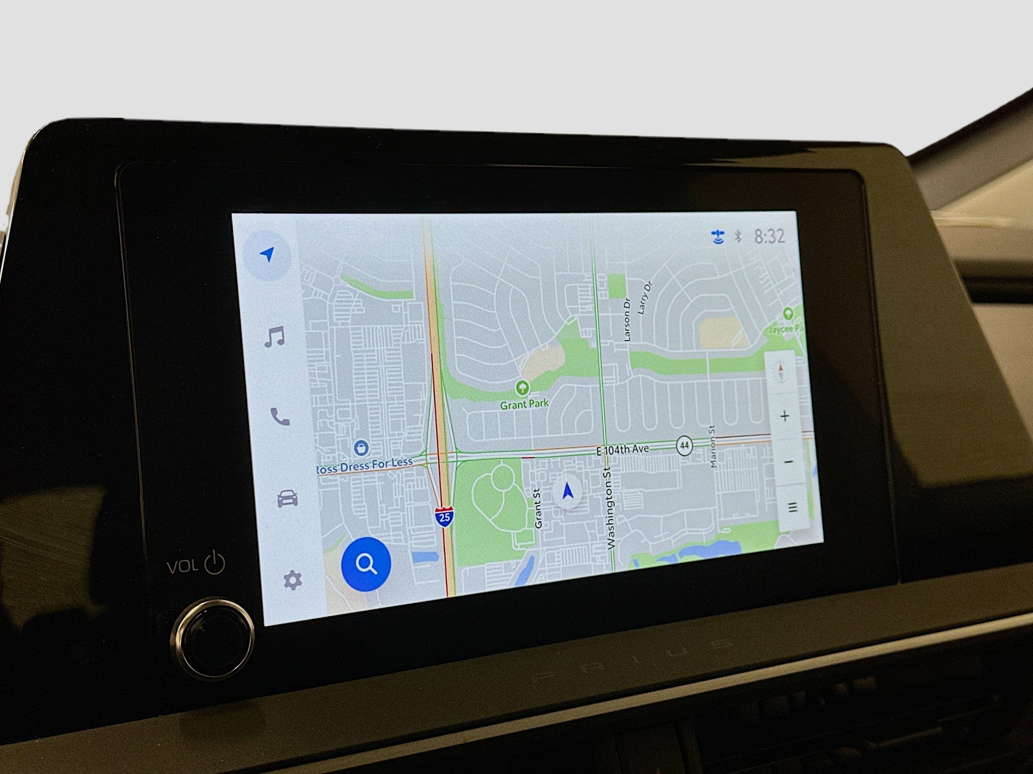 Used 2025 Toyota Prius Plug-In Hybrid image 22