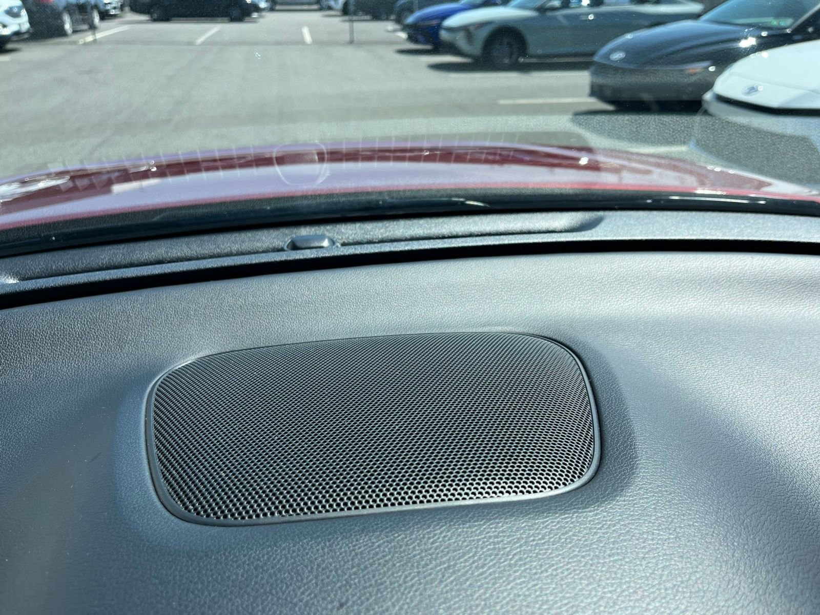 Used 2025 Kia Soul LX w/ LX Technology Package FWD image 17
