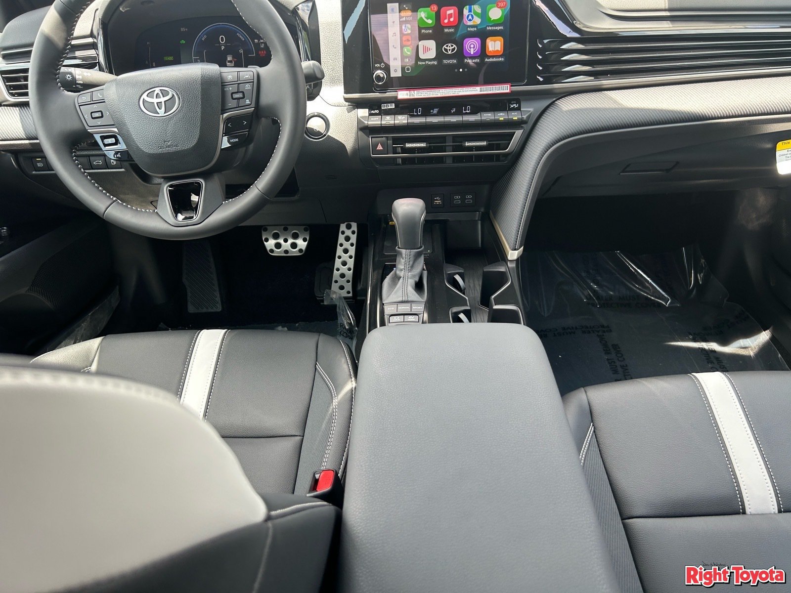 New 2026 Toyota Camry SE FWD image 16