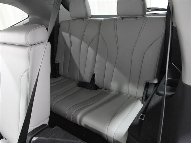 Used 2023 Acura MDX SH-AWD w/ Technology Package image 20