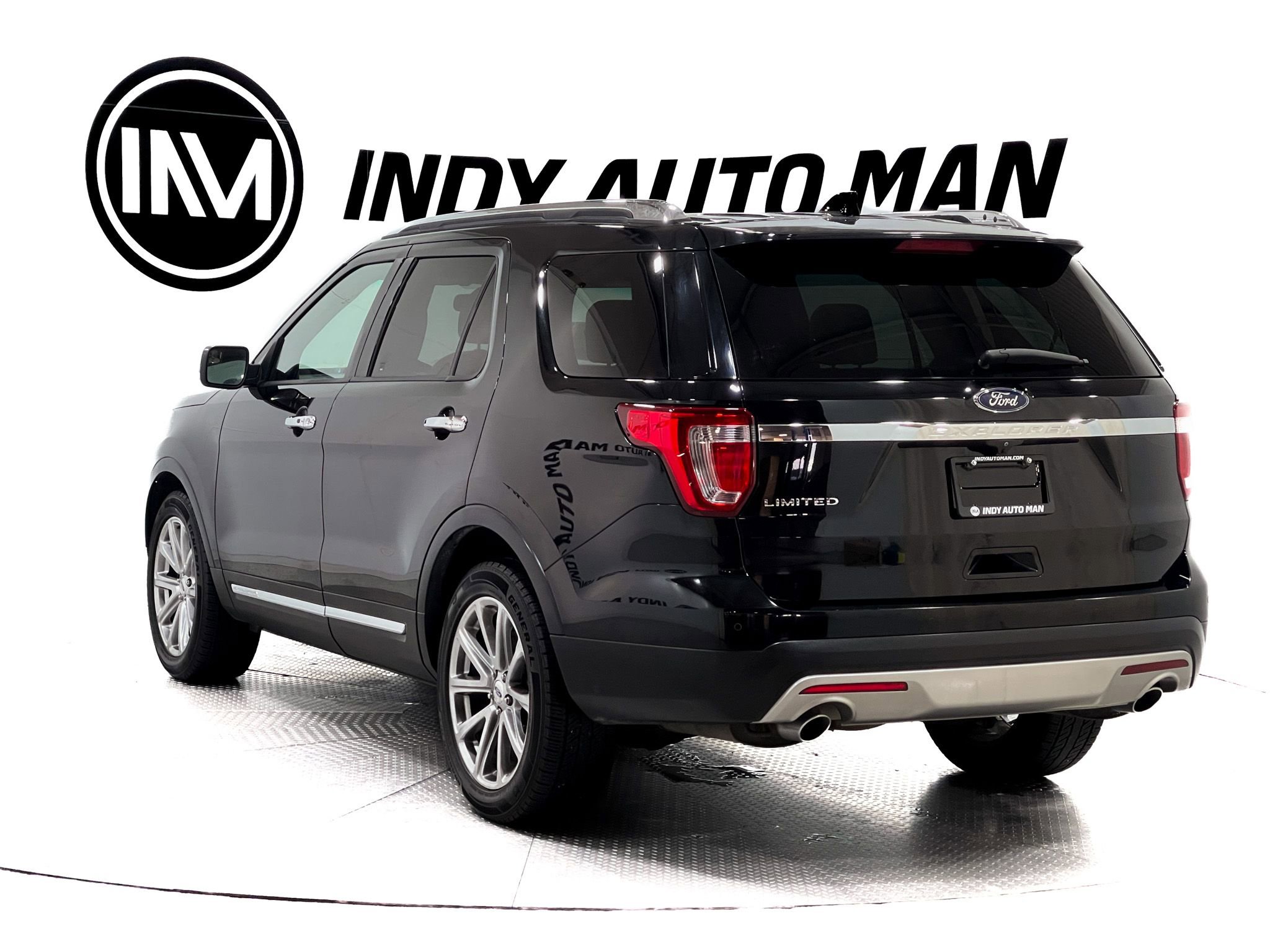 Used 2017 Ford Explorer Limited image 6