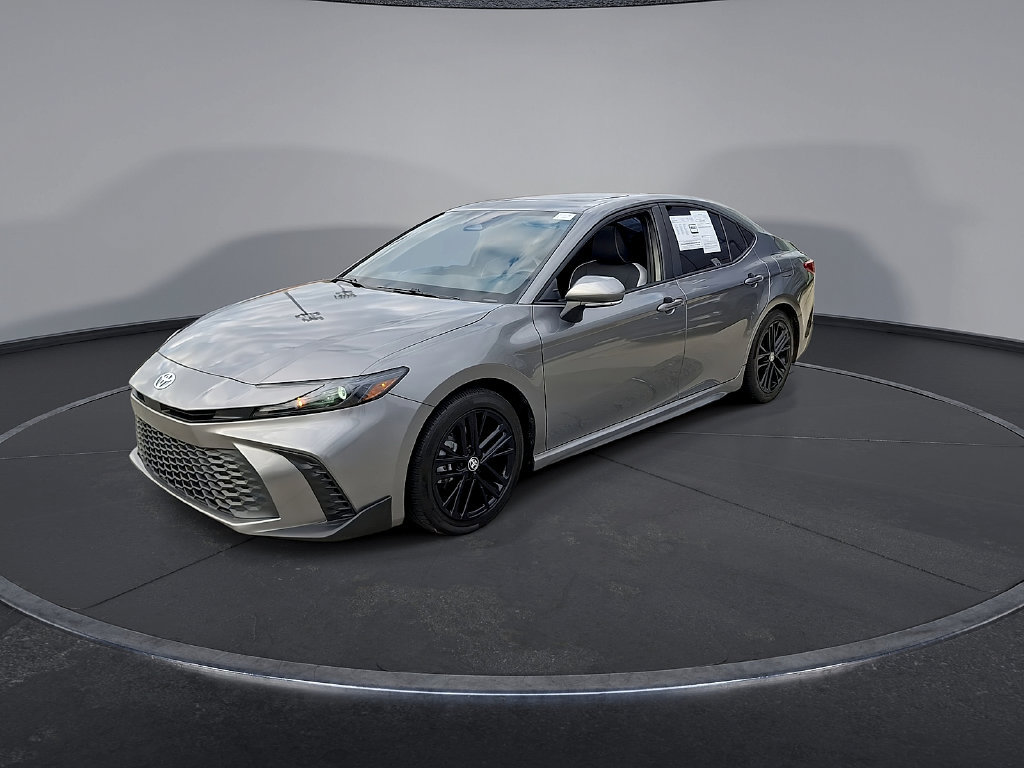 Used 2025 Toyota Camry SE w/ Convenience Package FWD image 3