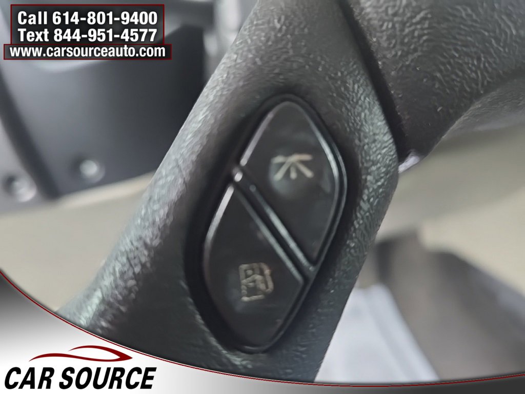 Used 2004 HUMMER H2 w/ Preferred Equipment Group image 16