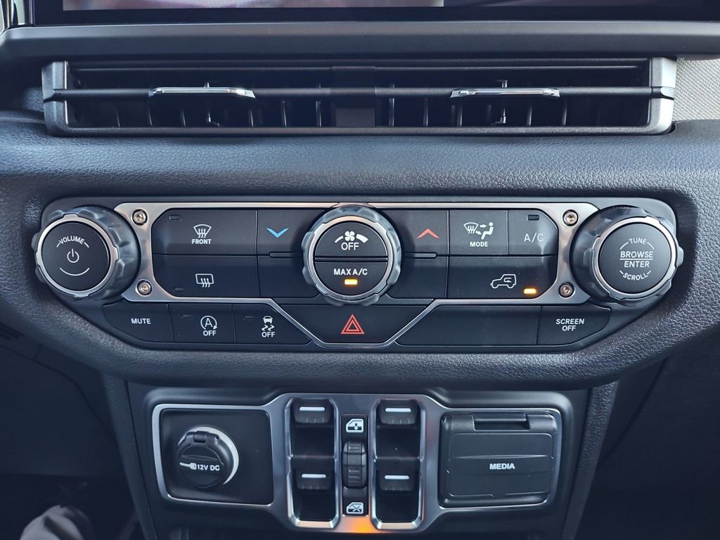 New 2025 Jeep Wrangler Sport S image 21