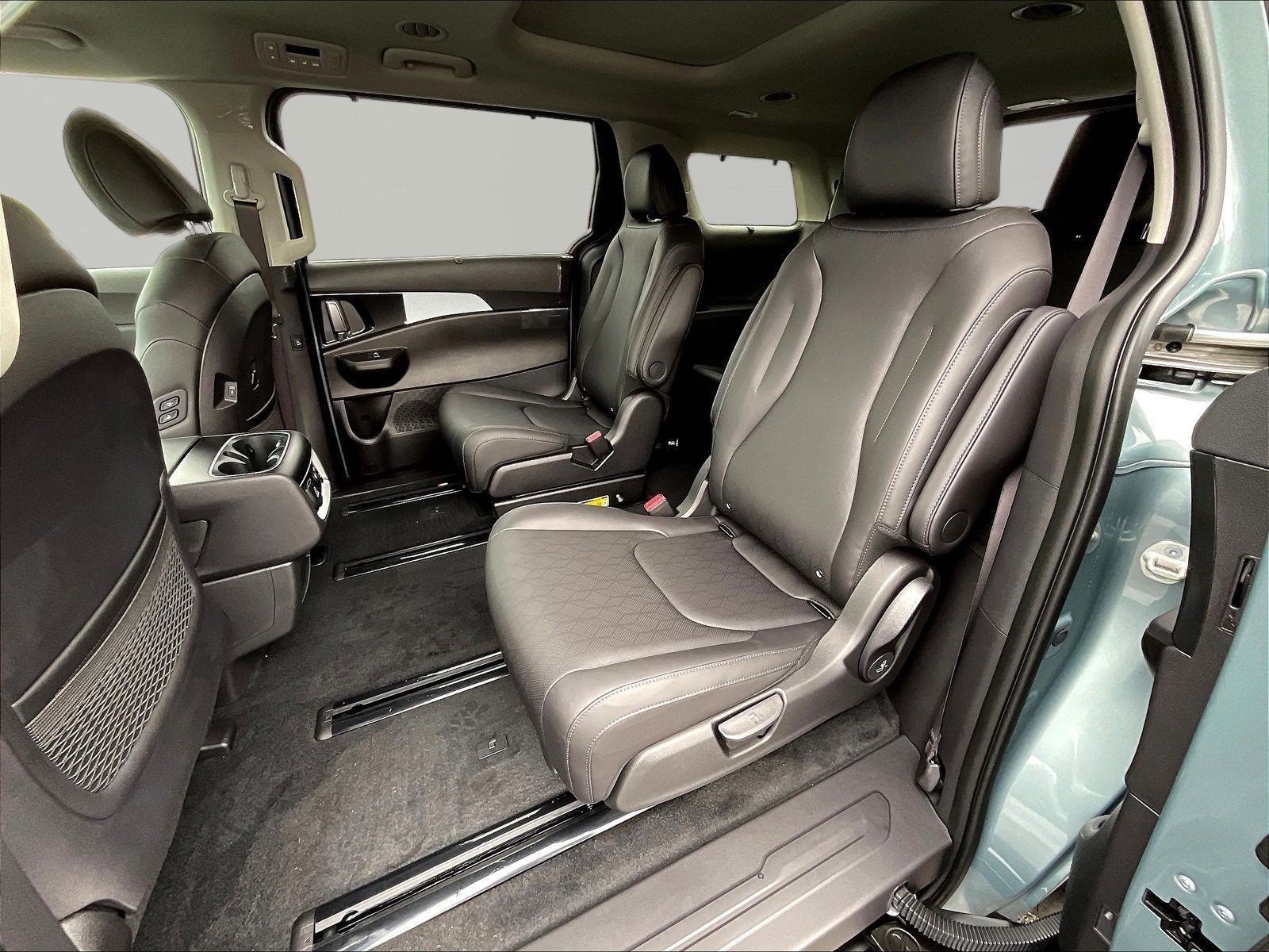 New 2027 Kia Carnival SX FWD image 18