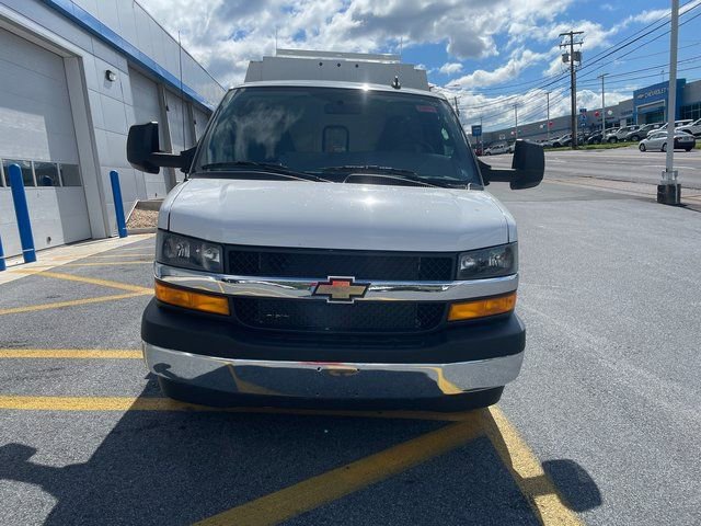 New 2024 Chevrolet Express 3500 w/ Power Convenience Package RWD image 8