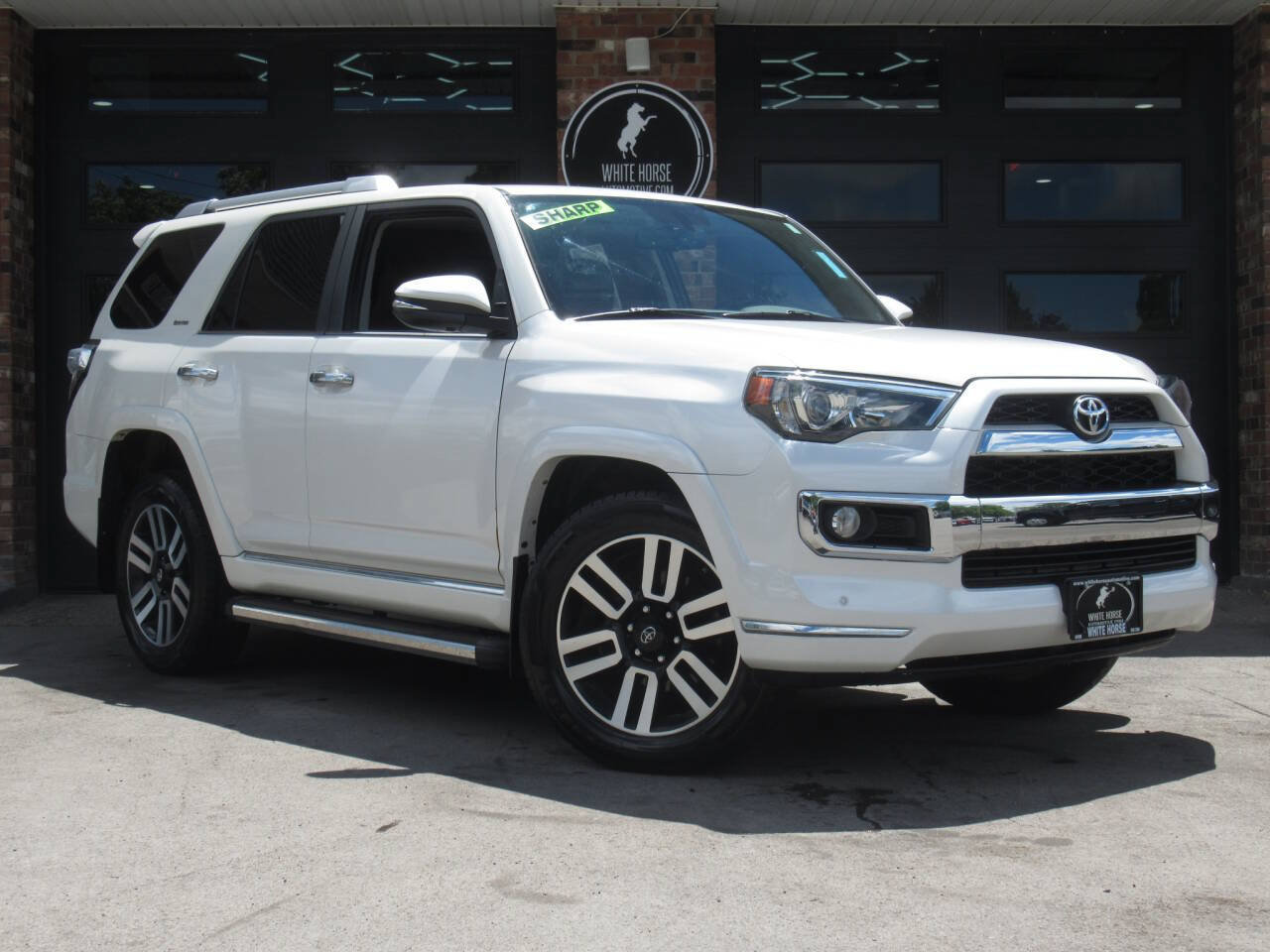Used 2016 Toyota 4Runner Limited AWD/4WD image 2
