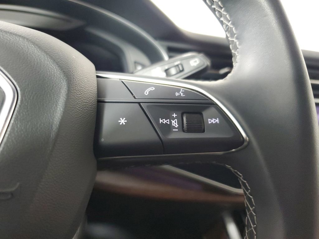 Used 2025 Audi Q7 2.0T Premium image 25