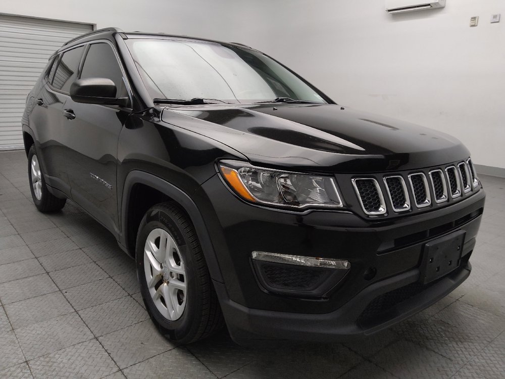 Used 2019 Jeep Compass Sport w/ Tech Group FWD image 13