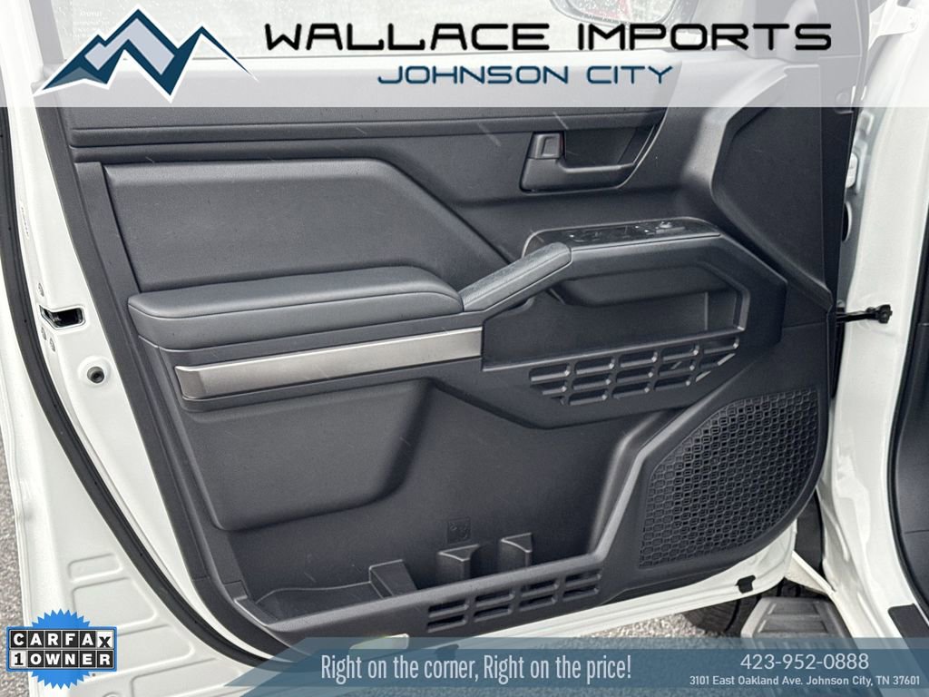 Used 2025 Toyota 4Runner SR5 image 13