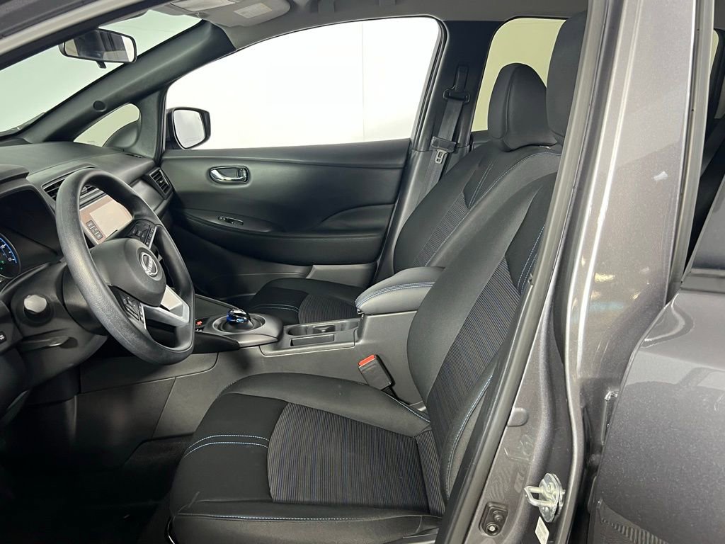Used 2024 Nissan Leaf S image 18