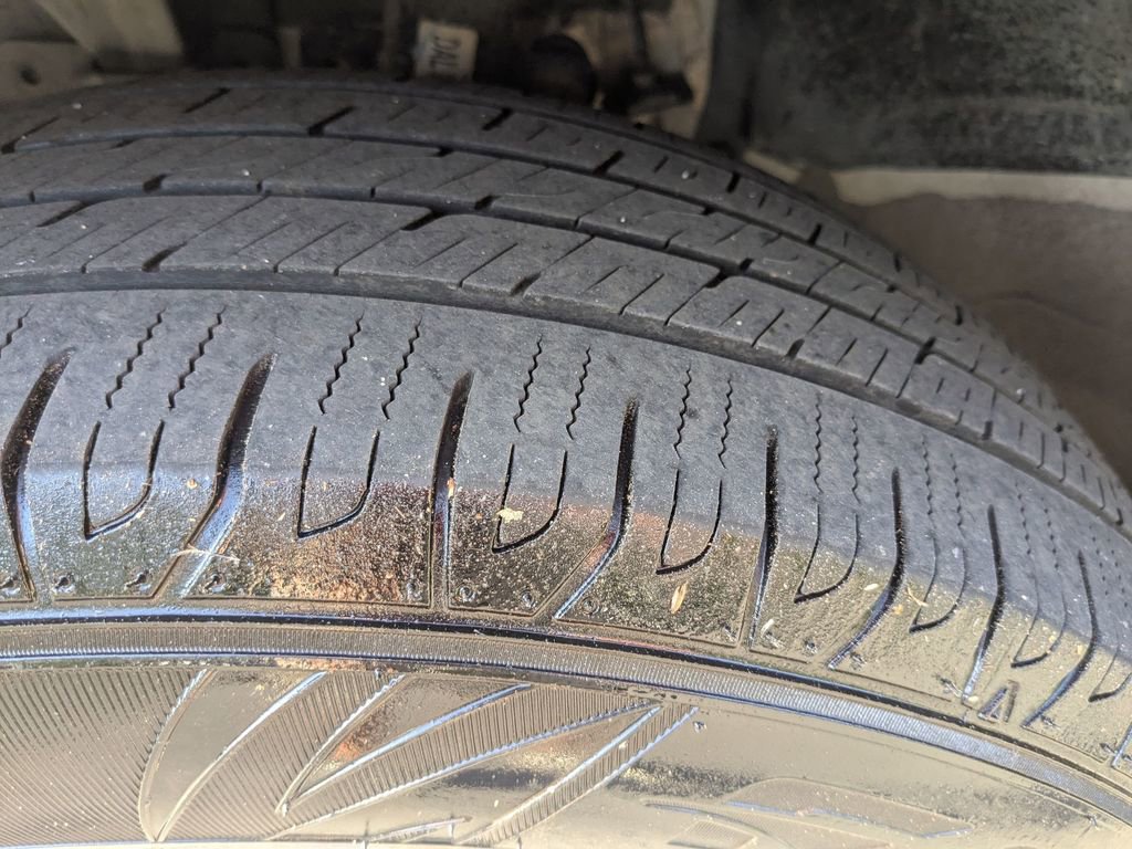 Used 2019 Nissan Rogue SV AWD/4WD image 11