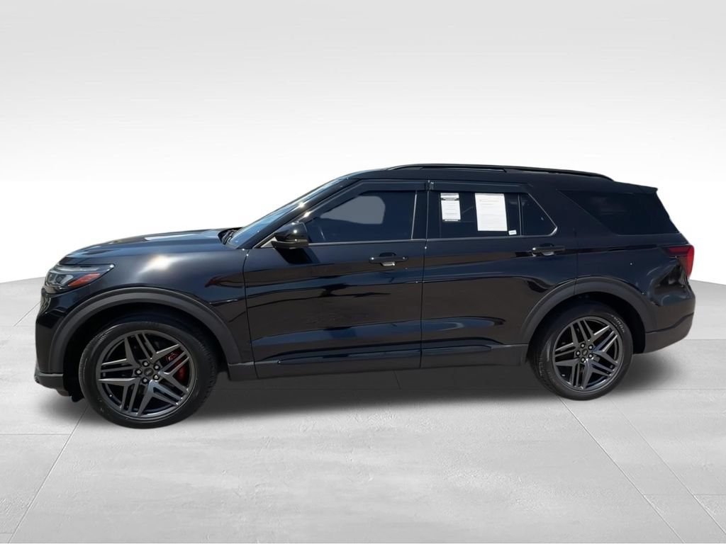 Used 2025 Ford Explorer ST w/ Sun And Sound Package AWD/4WD image 5