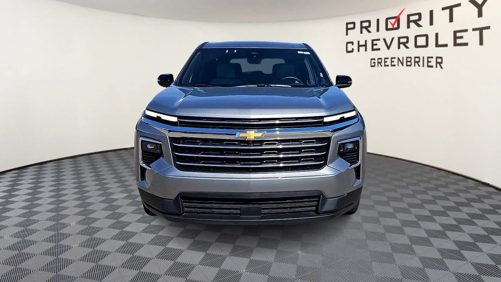 Used 2026 Chevrolet Traverse LT w/ Driver Confidence Package FWD image 3