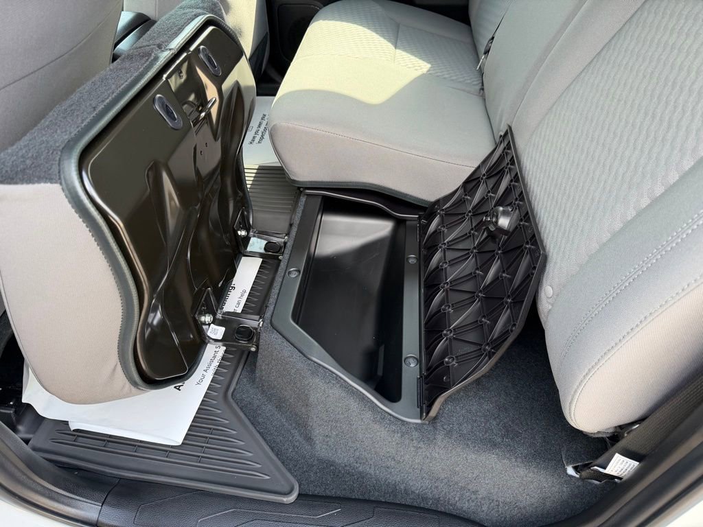 Used 2023 Toyota Tacoma SR5 w/ Technology Package image 26