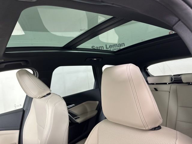 Used 2025 BMW X1 xDrive28i w/ Technology Package image 6