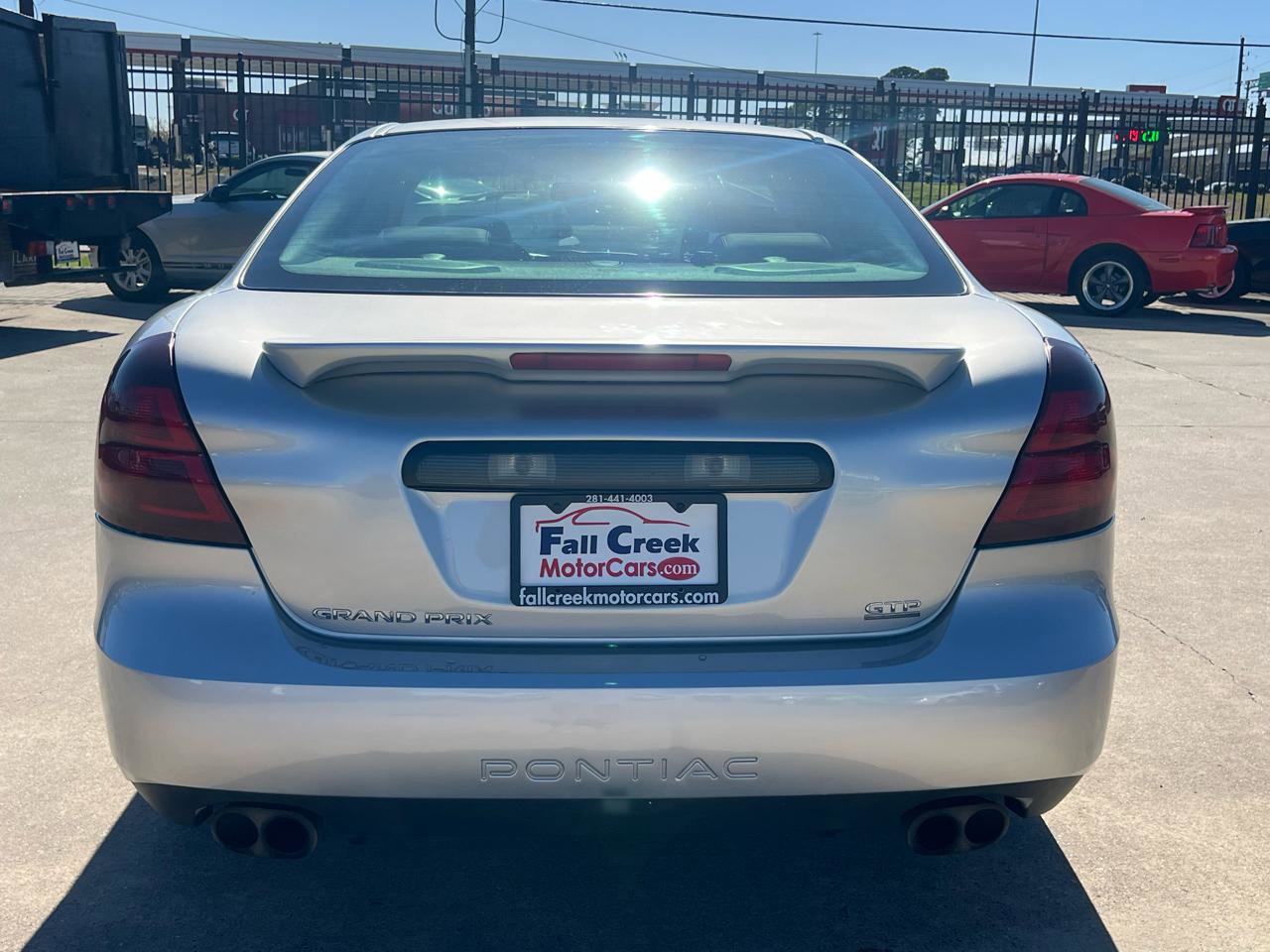 Used 2005 Pontiac Grand Prix GTP w/ Leather Trim Package image 11