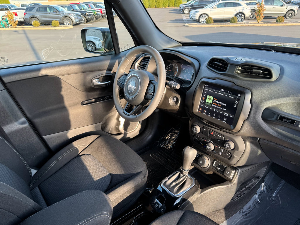 Used 2021 Jeep Renegade Latitude image 13