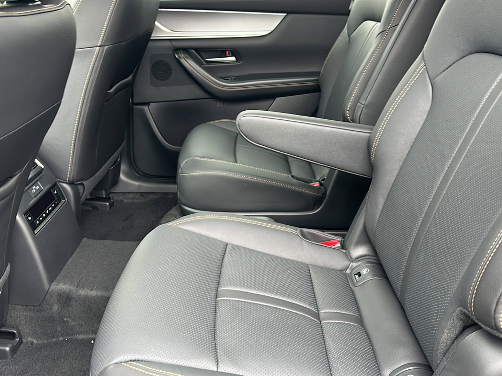 New 2026 MAZDA CX-90 3.3 Turbo w/ Premium Sport Pkg image 15