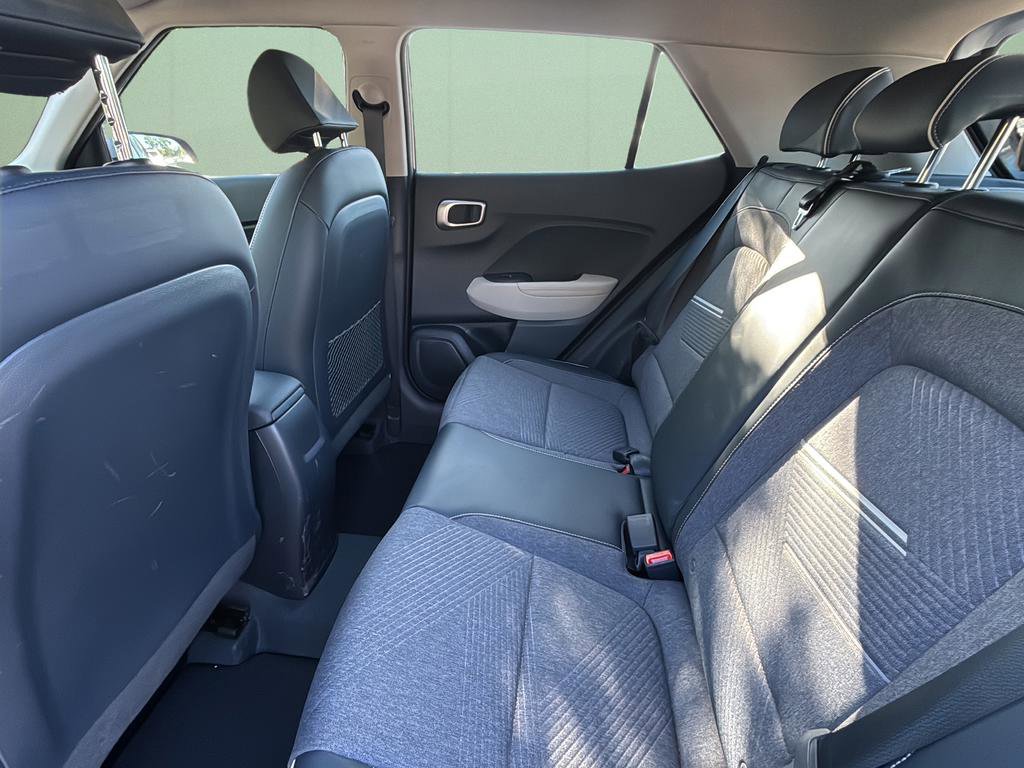 Certified 2023 Hyundai Venue Limited FWD image 20
