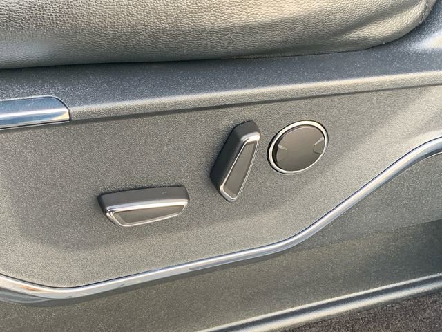 Used 2022 Ford F150 Lariat w/ Equipment Group 502A High image 39