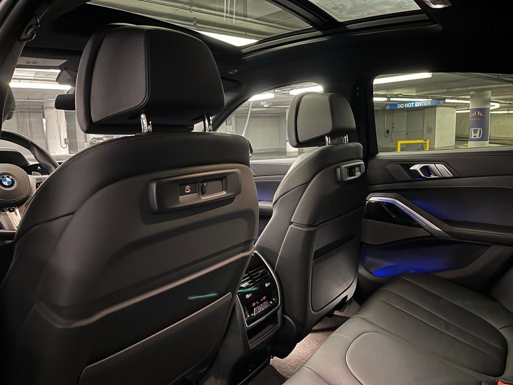 Used 2021 BMW X6 xDrive40i w/ M Sport Package AWD/4WD image 23