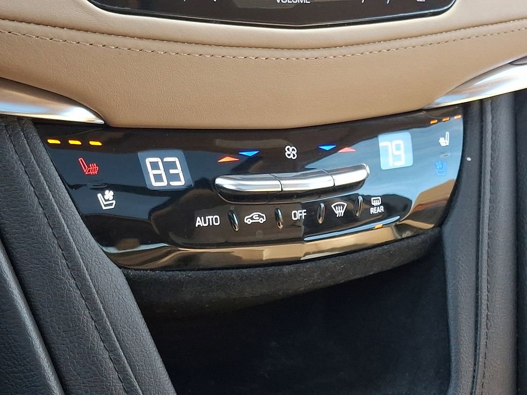 Used 2019 Cadillac XT5 Platinum image 16