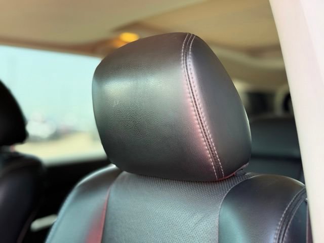 Used 2015 Nissan Pathfinder Platinum FWD image 14