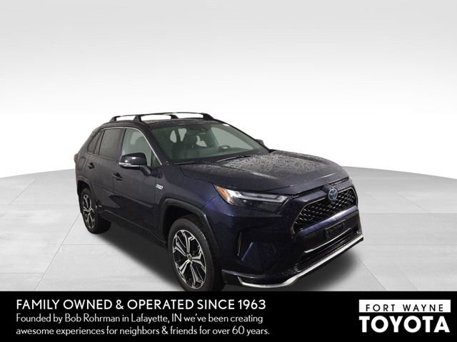Used 2023 Toyota RAV4 XSE w/ Weather Package image 4