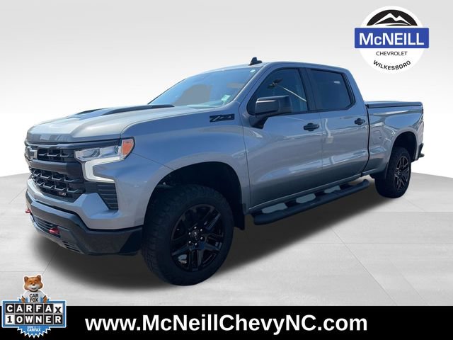 Used 2023 Chevrolet Silverado 1500 LT Trail Boss w/ Protection Package AWD/4WD image 3