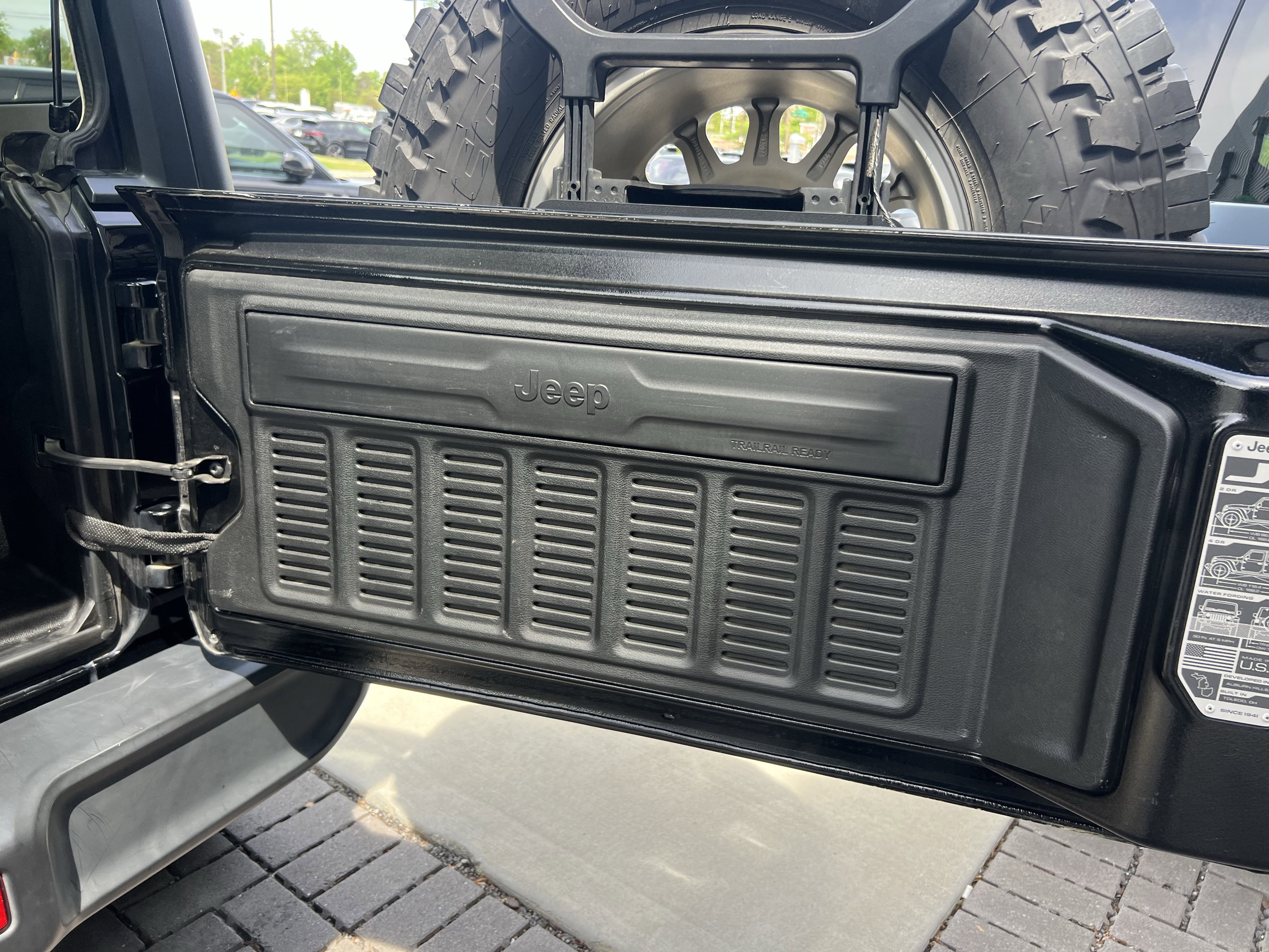 Used 2021 Jeep Wrangler Unlimited Rubicon AWD/4WD image 35