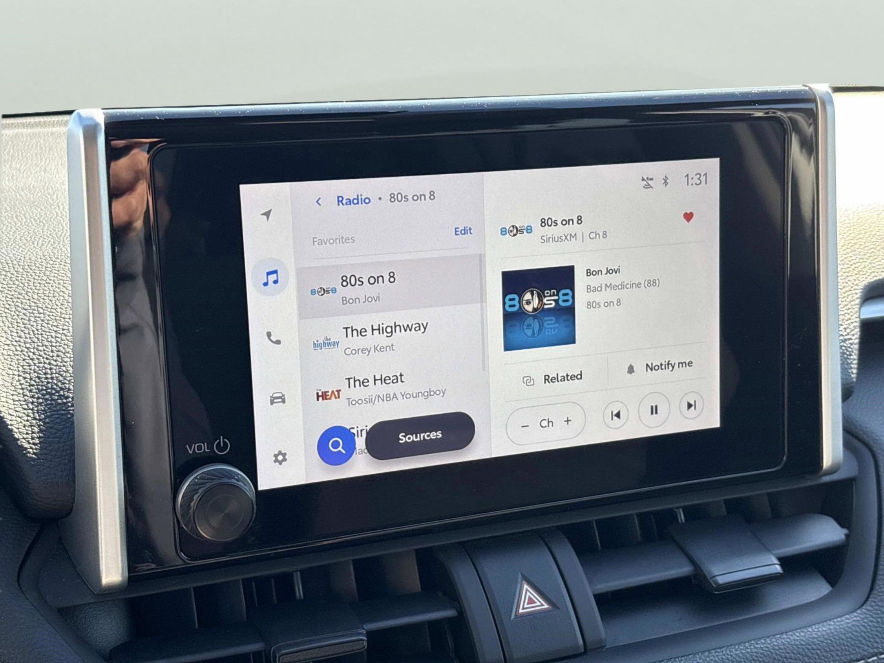 Used 2024 Toyota RAV4 XLE image 26