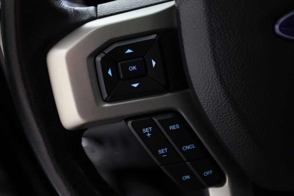 Used 2022 Ford F250 Lariat w/ Black Appearance Package image 22