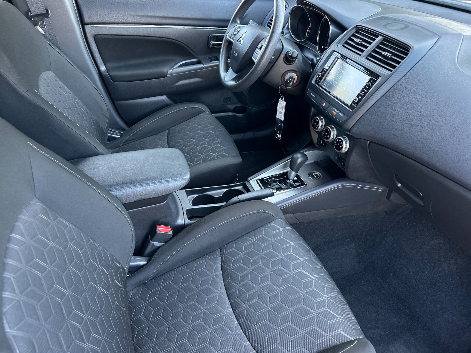 Used 2025 Mitsubishi Outlander Sport AWD image 16