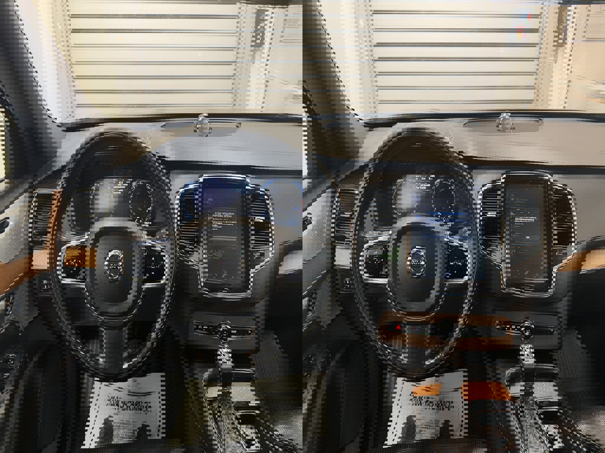 Used 2018 Volvo XC90 T6 Inscription w/ Convenience Package image 19