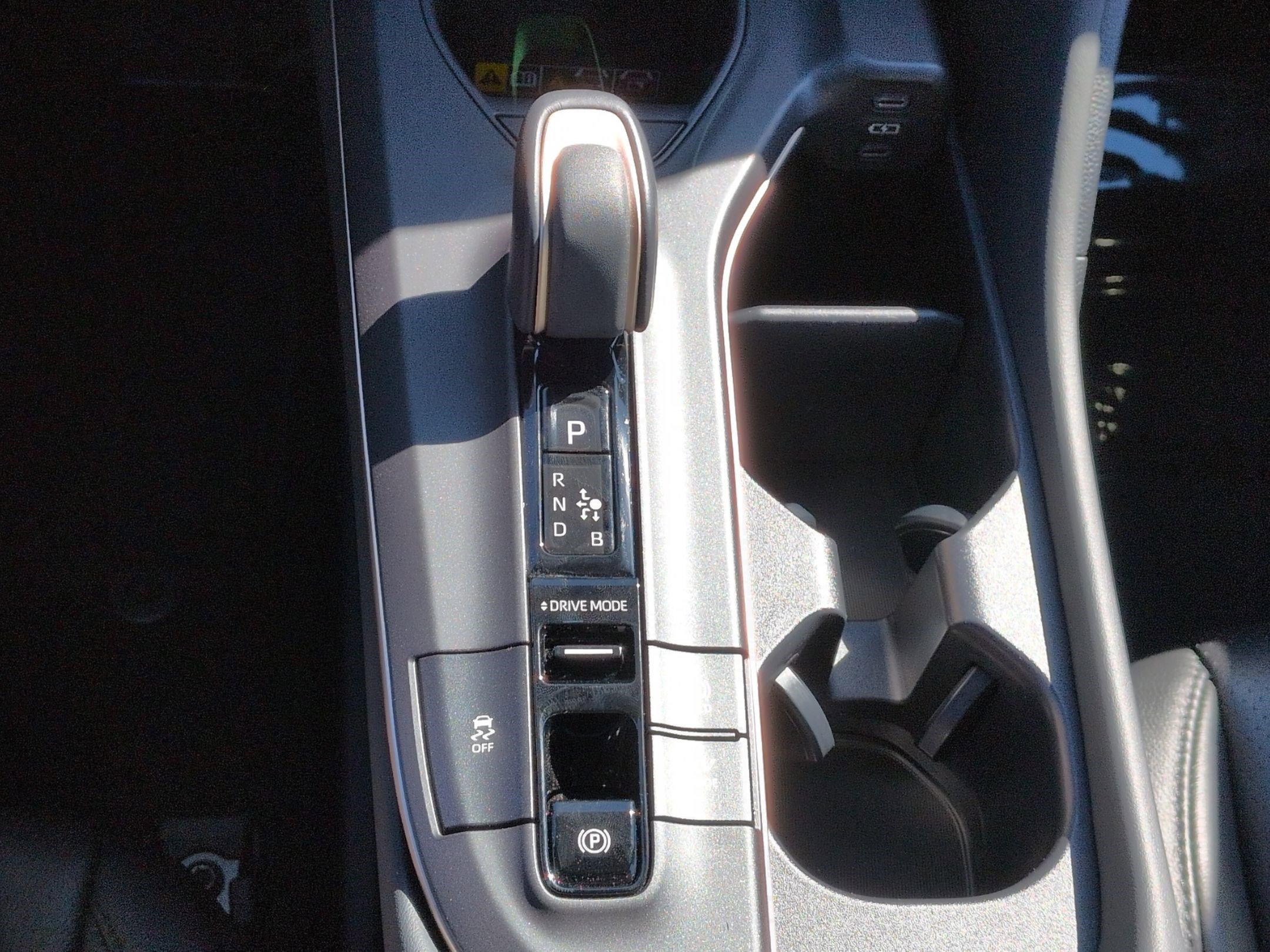 Used 2023 Toyota Crown XLE image 25