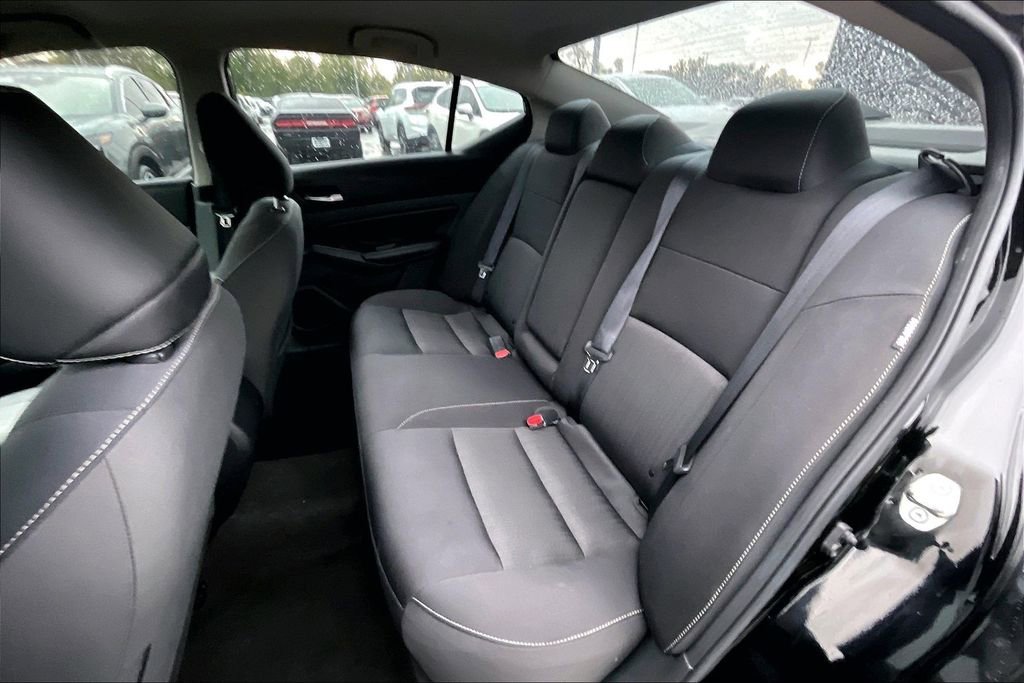 Used 2022 Nissan Altima 2.5 SV image 36