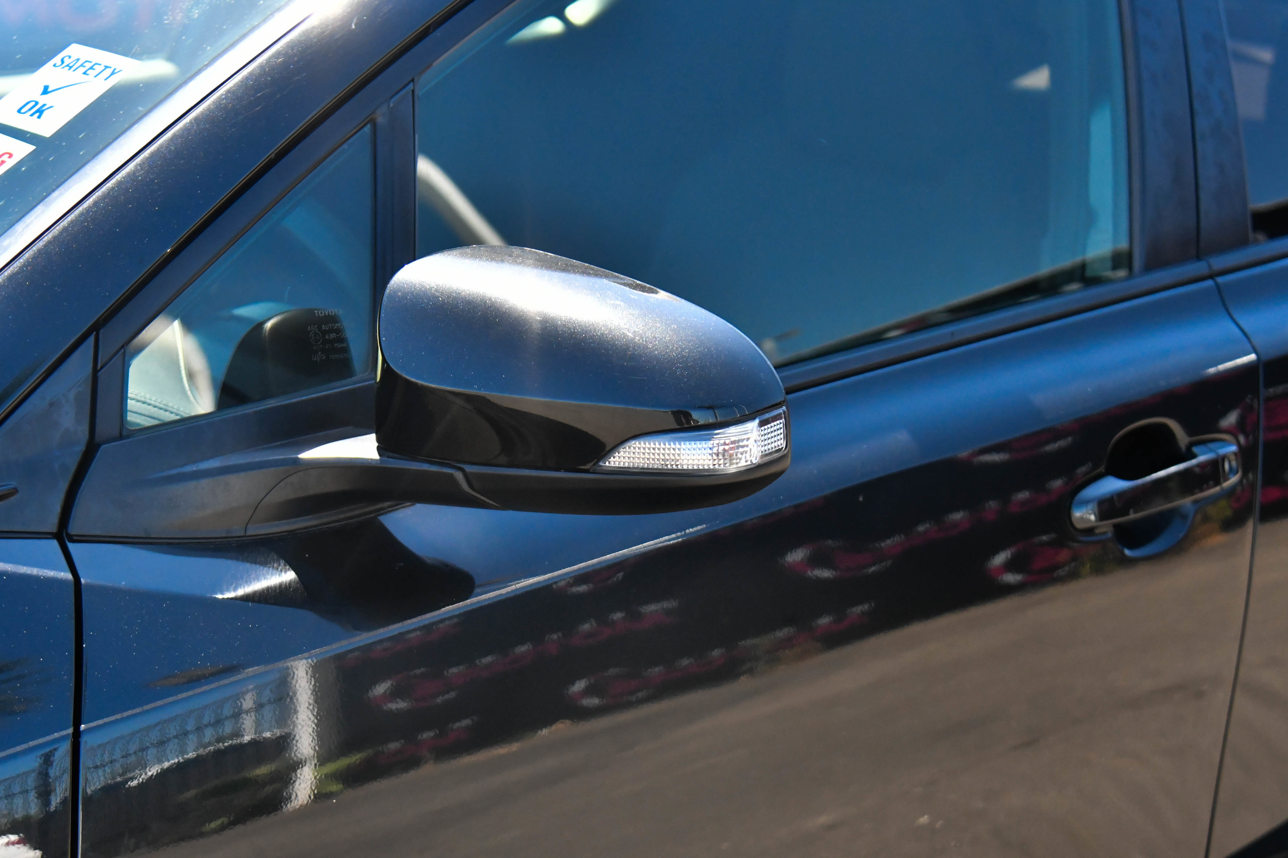 Used 2019 Toyota C-HR LE image 13