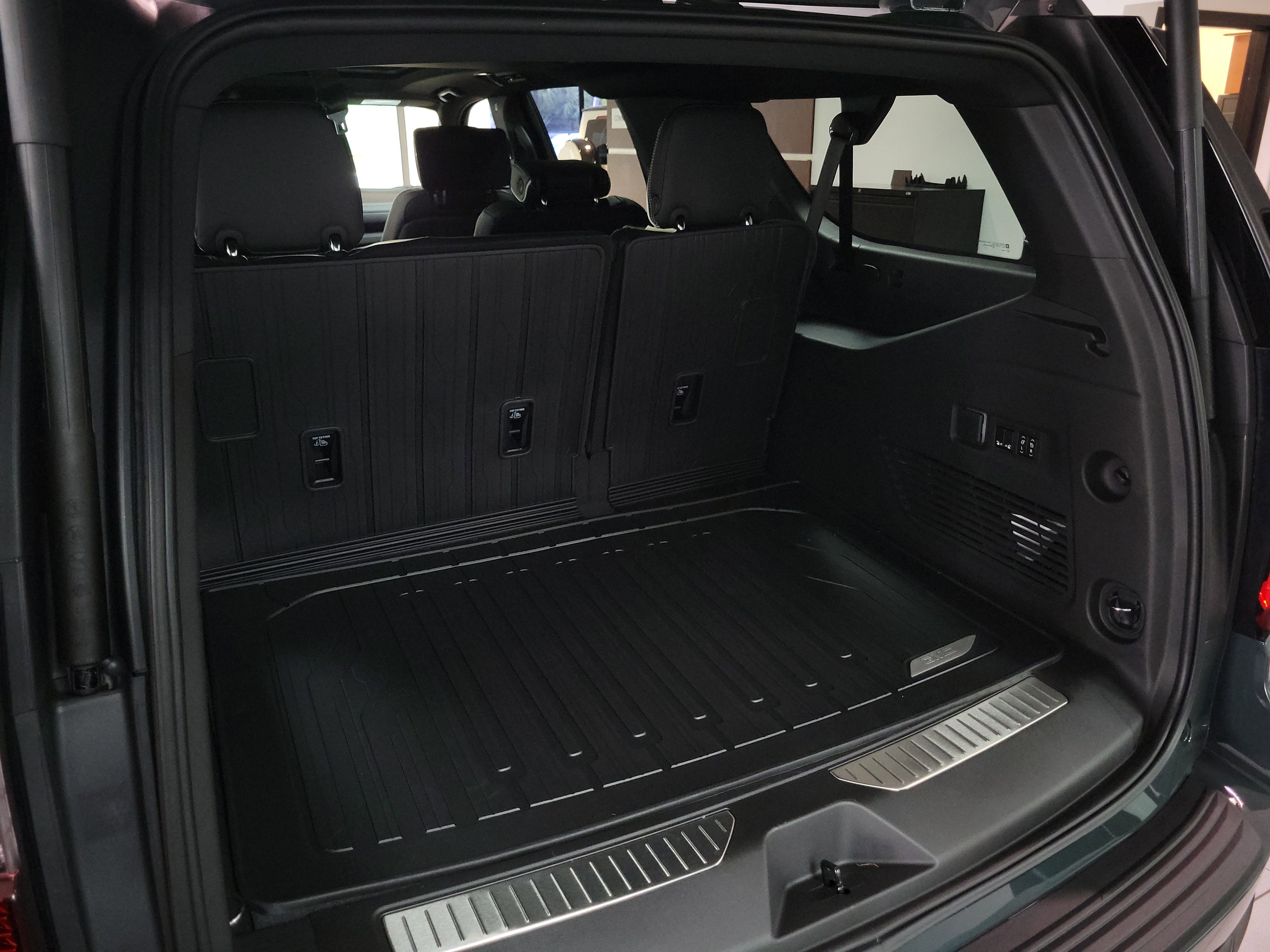 New 2026 GMC Yukon XL AT4 Ultimate image 9