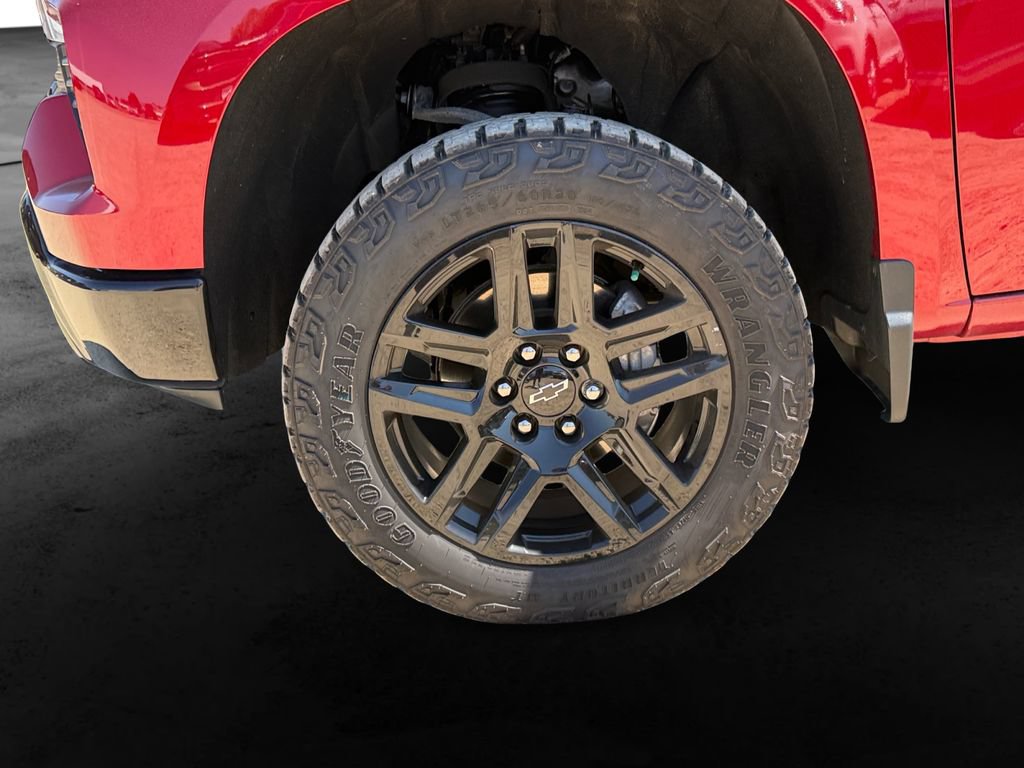 Used 2024 Chevrolet Silverado 1500 LT Trail Boss w/ Convenience Package II AWD/4WD image 12