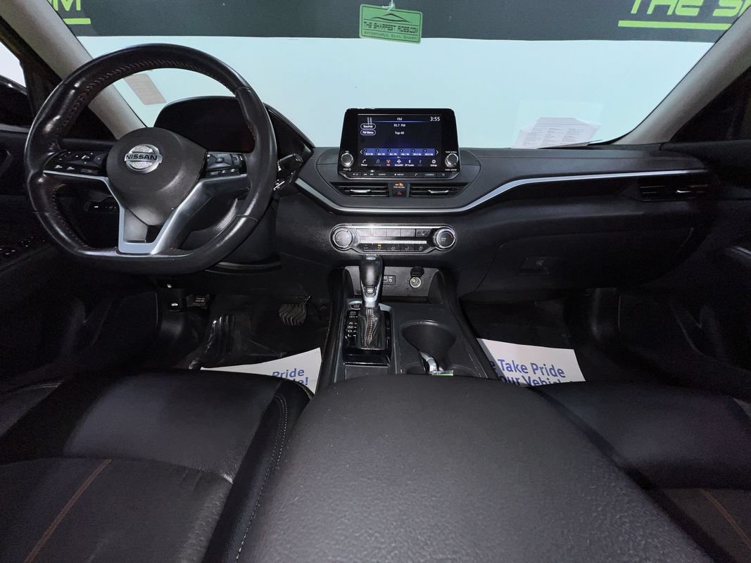 Used 2020 Nissan Altima 2.5 SR w/ Premium Package FWD image 18