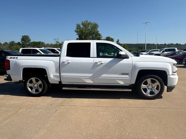 Used 2018 Chevrolet Silverado 1500 LT w/ Texas Edition AWD/4WD image 2