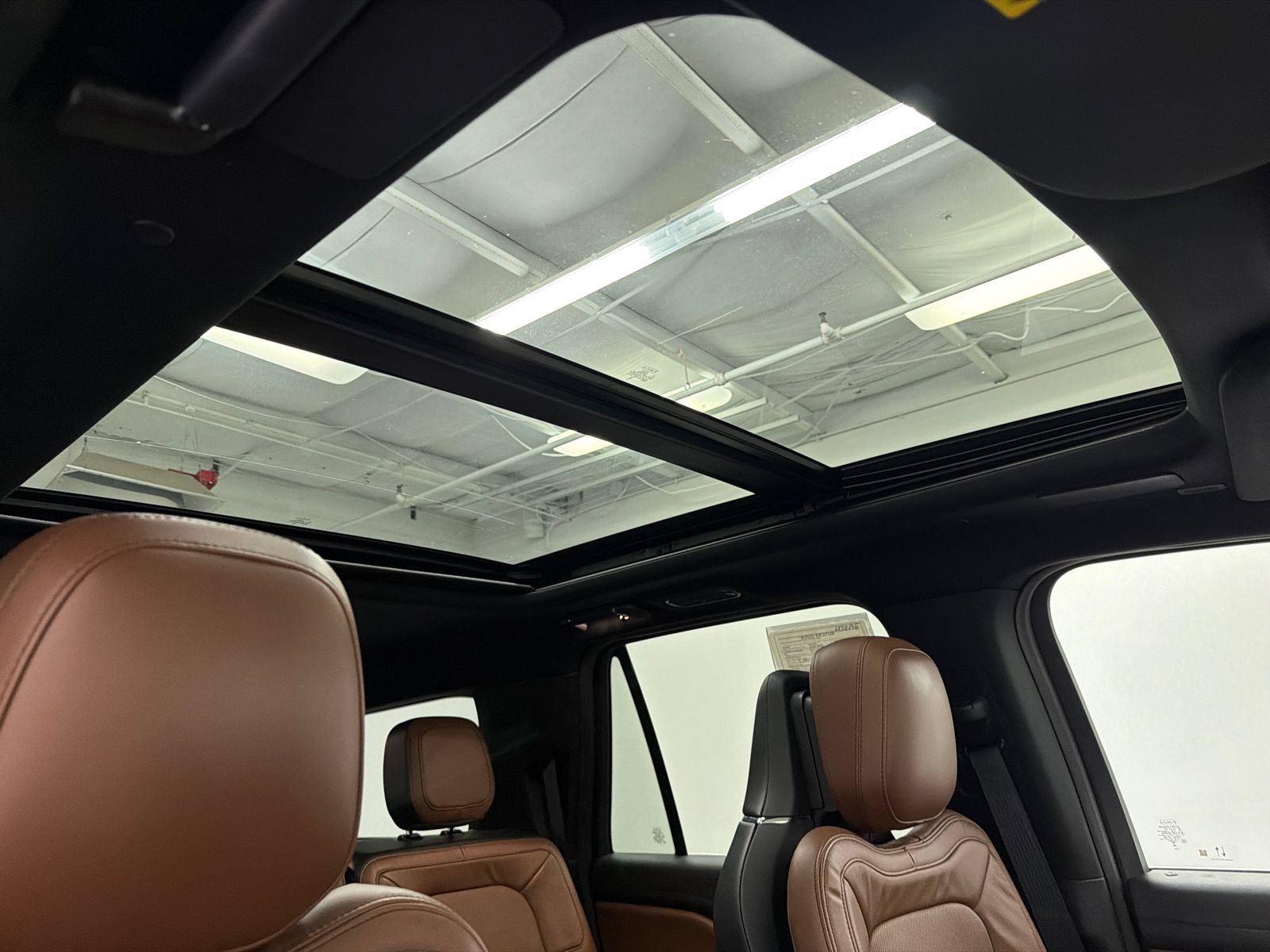 Certified 2023 Lincoln Navigator L Reserve AWD/4WD image 16