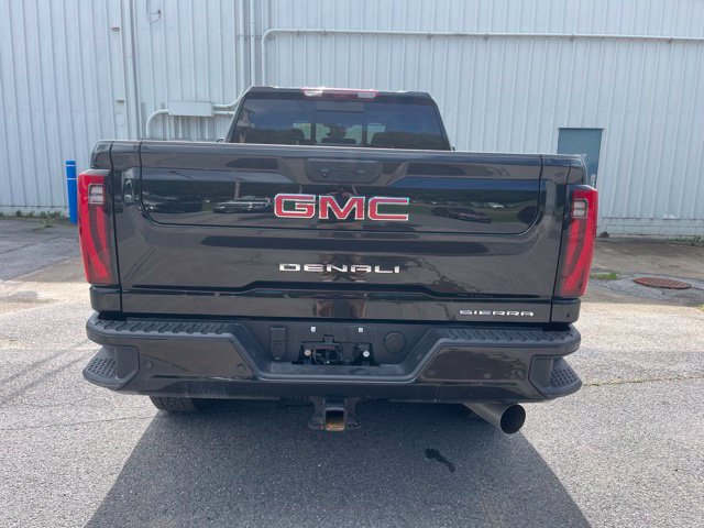 Used 2026 GMC Sierra 2500 Denali w/ Technology Package AWD/4WD image 6