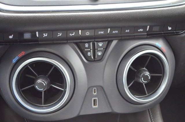 Used 2022 Chevrolet Blazer LT image 30