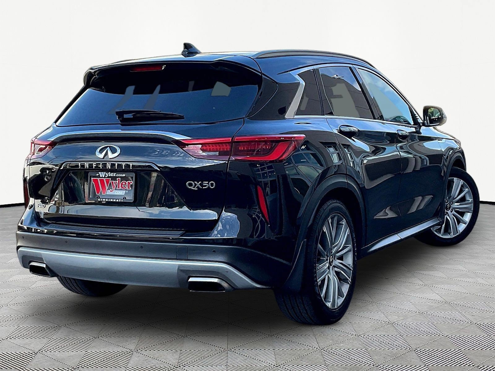 Used 2021 INFINITI QX50 Sensory w/ Cargo Package AWD/4WD image 6