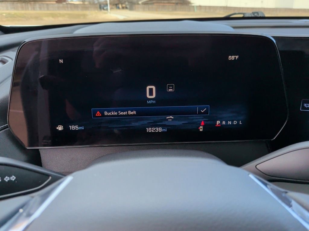 Used 2025 Chevrolet Traverse LT w/ Driver Confidence Package image 19