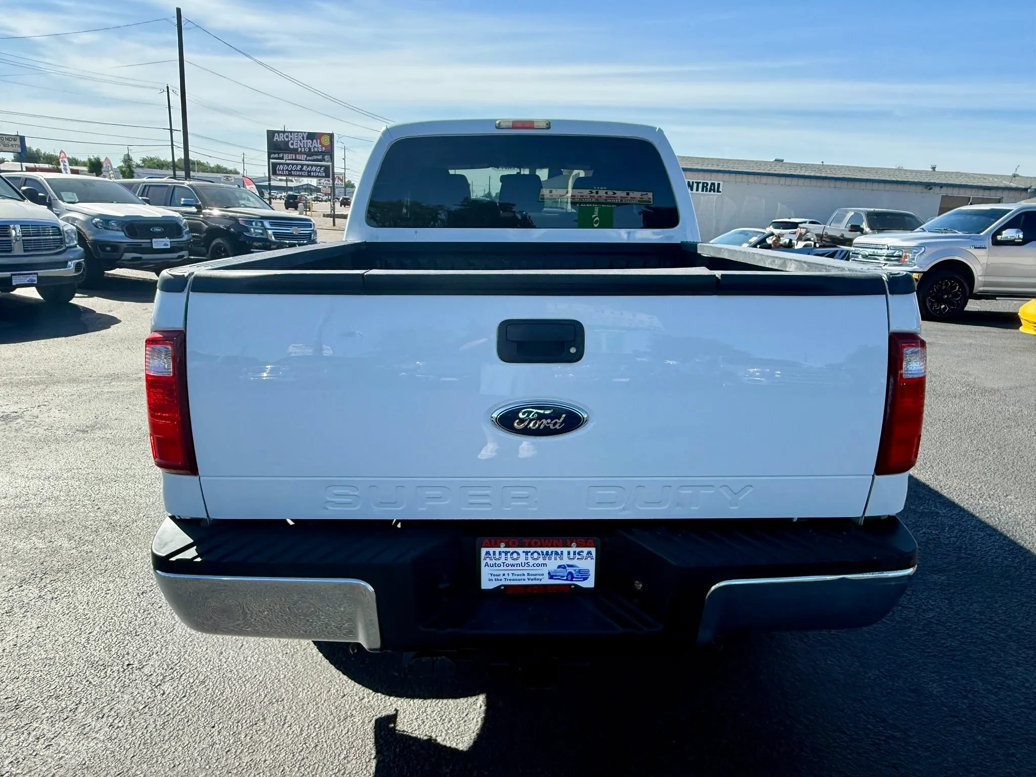 Used 2011 Ford F250 XLT w/ XLT Premium Pkg AWD/4WD image 4