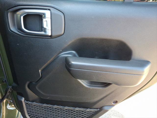 Certified 2021 Jeep Gladiator Mojave w/ LED Lighting Group AWD/4WD image 14